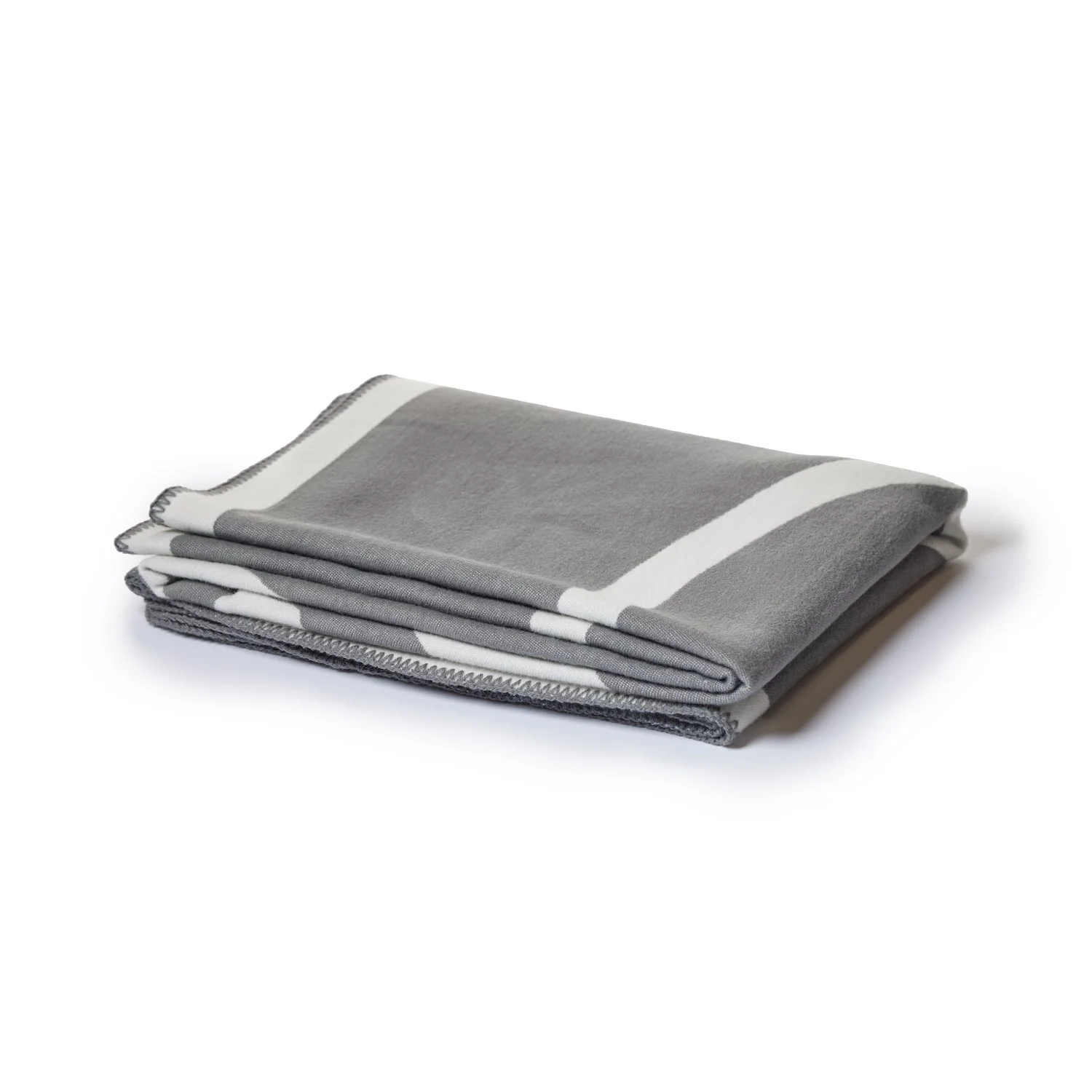 CLASSIC THROW BLANKET - GRAY - Image 5
