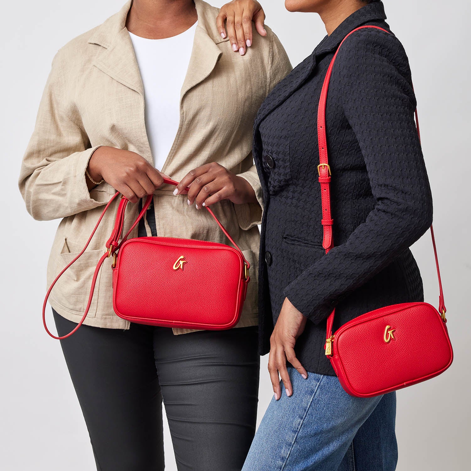 MINI PEBBLE CAMERA BAG - RED - Image 9